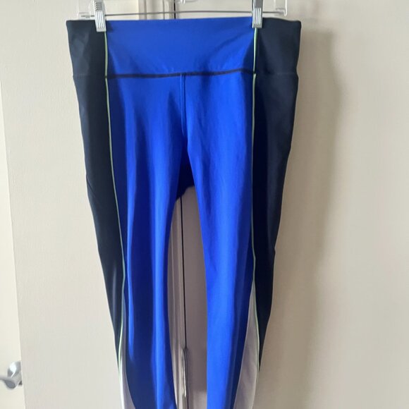 Athleta Velocity Colorblock Capri Leggings / Blue-Black / Medium - Picture 3 of 8